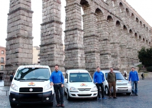 trabajadores y flota extintores Sebastián y acueducto de Segovia. Galería